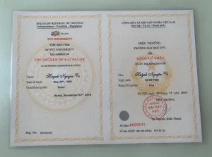 Mẫu bằng đại học FPT - Mặt trước