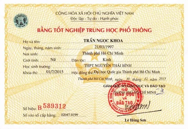 Bằng cấp 3 giả tại Huế