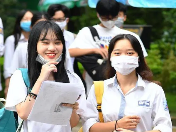 Đối tượng sử dụng dịch vụ làm bằng đại học
