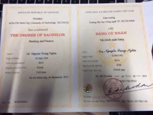 Lựa chọn làm bằng đại học Hutech